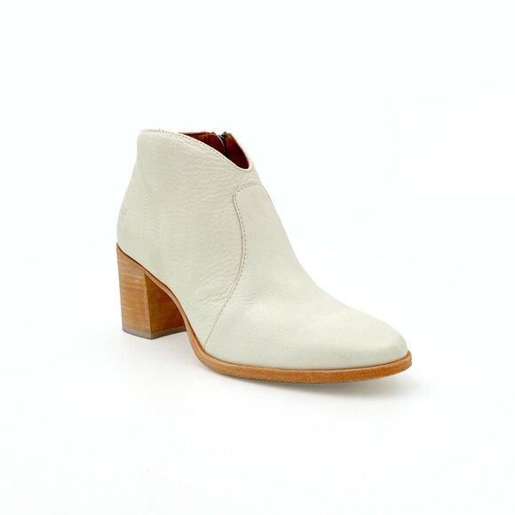 FRYENora Zip Short Leather Ankle BootNEW IN BOX!!!